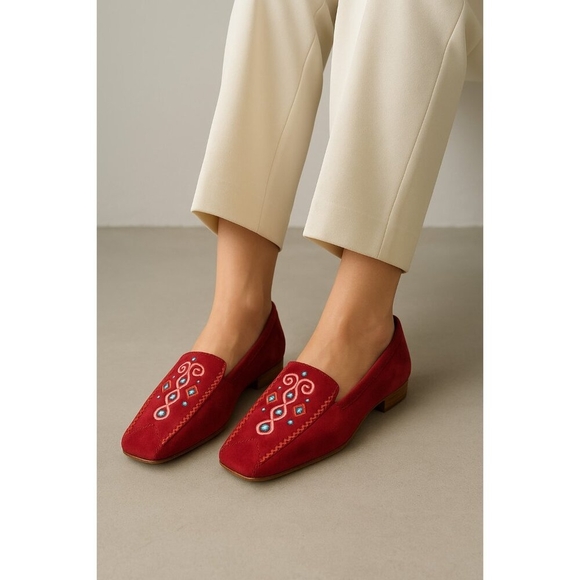 Bruno Magli Suede Embroidered Loafers Red Italy Square Toe Women’s Shoes Sze38.5 - Picture 12 of 12